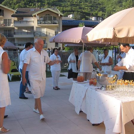 Hotel Amelie Brides-les-Bains Bagian luar foto