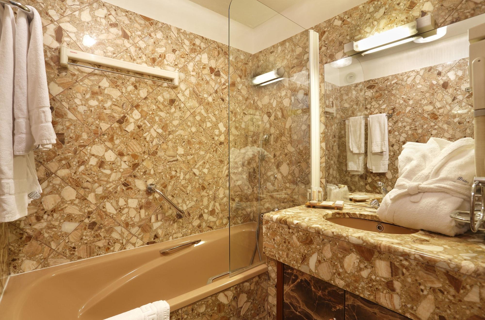 Hotel Amelie Brides-les-Bains Bagian luar foto