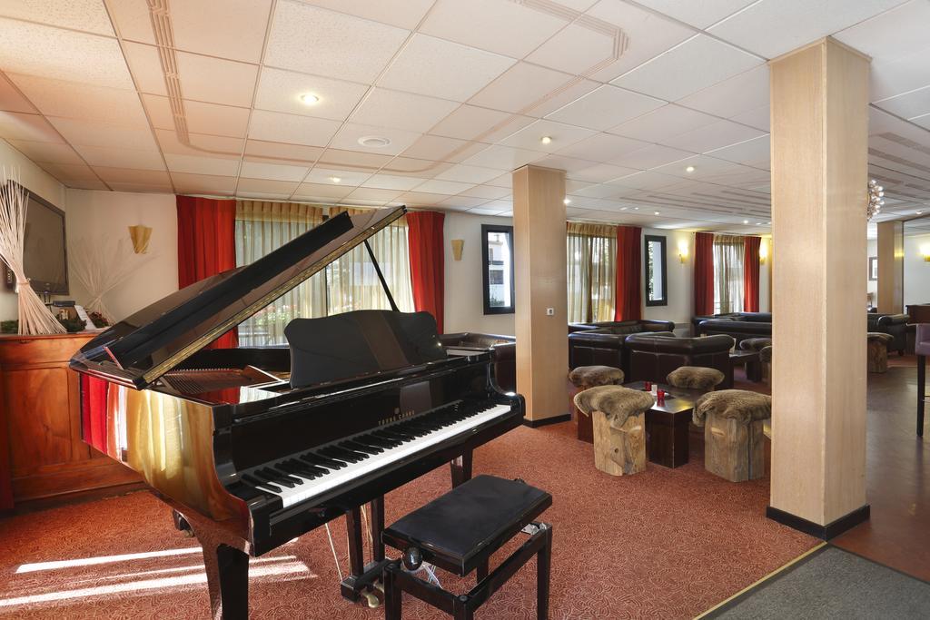 Hotel Amelie Brides-les-Bains Bagian luar foto