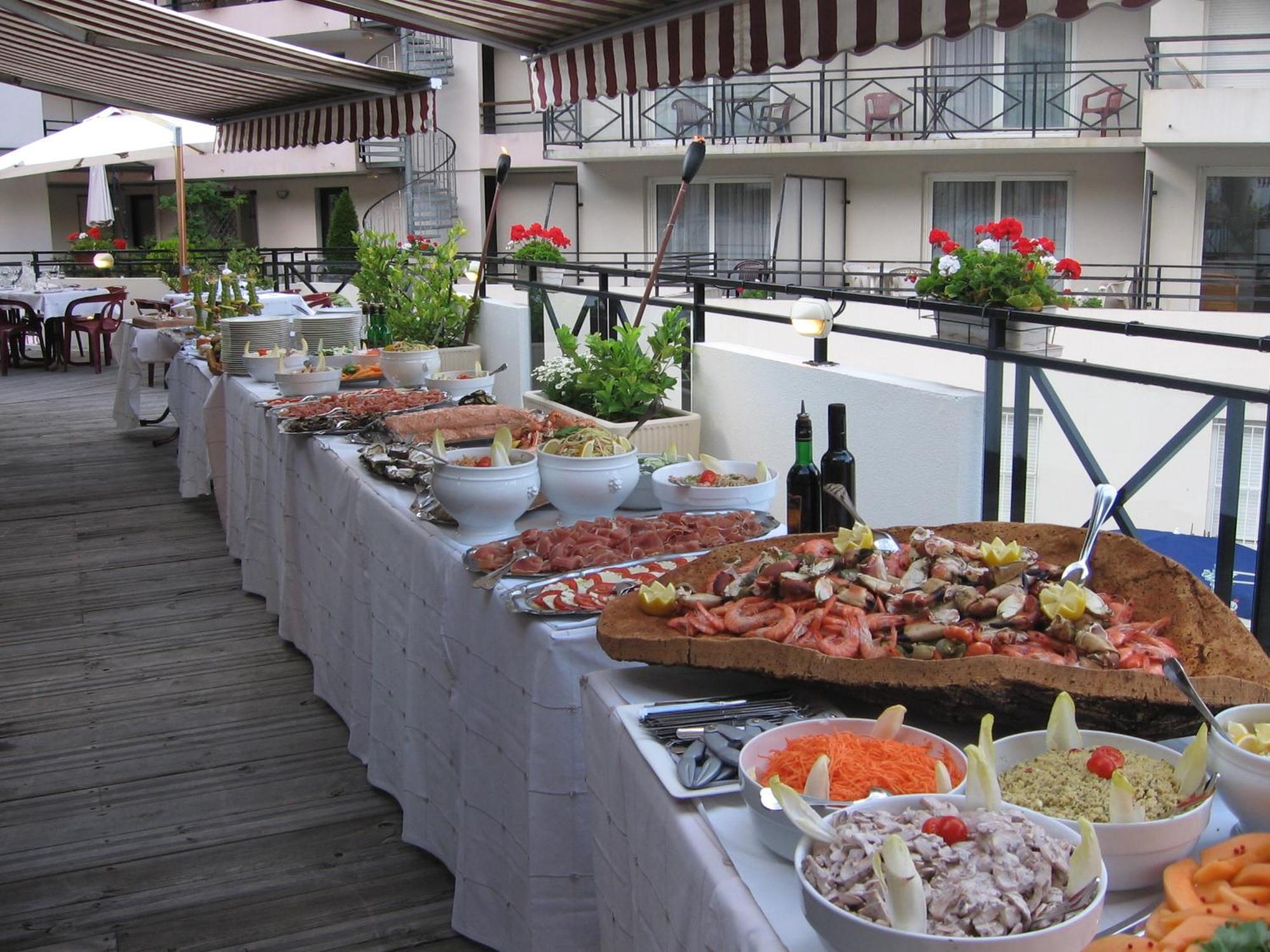 Hotel Amelie Brides-les-Bains Bagian luar foto